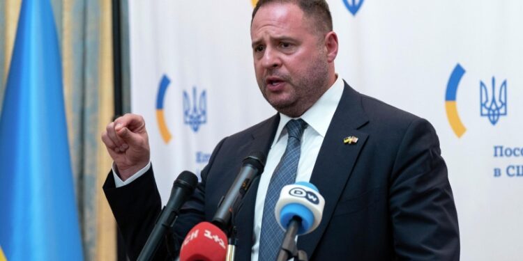 Ермак хочет закрутить гайки против несогласных с режимом, пишет WP