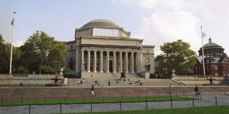 Колумбийский университет выплатит штраф за дискриминацию евреев