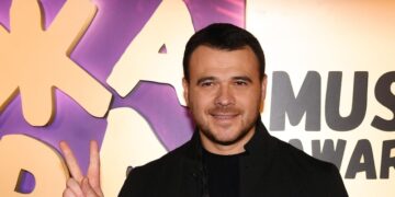 Концерт певца Эмина под Калининградом перенесли на год
