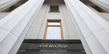 На Украине установили тоталитарный режим, заявила депутат Рады