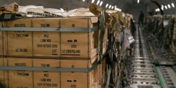 Названы сроки доставки военных грузов из США в Германию