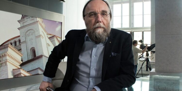 Pax Americana уходит из Европы, заявил Дугин