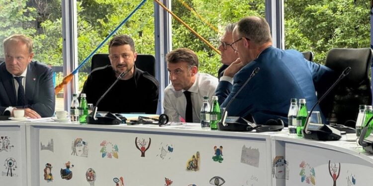 Politico: в коалиции желающих возникла напряженность из-за Украины