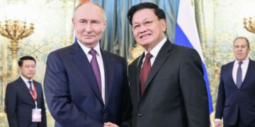 Президент Лаоса поблагодарил Путина за теплый прием