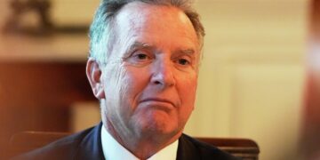 Уиткофф выразил уверенность в возможности мира между Россией и Украиной