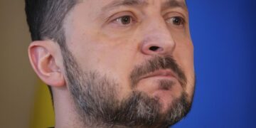 В Британии раскрыли, почему Зеленский решился на переговоры с Россией