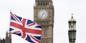 Британия может ввести новые санкции против Израиля, пишет Times