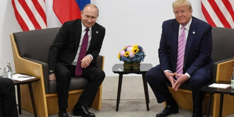 Эксперт прокомментировал проведение встречи Путина и Трампа