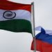 Индия обсудит с Россией торговлю в рупиях, пишет Bloomberg