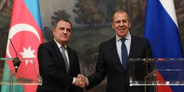 Лавров и глава МИД Азербайджана обсудили последние события на Южном Кавказе