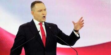 Навроцкого возмутило появление в Польше бандеровской символики