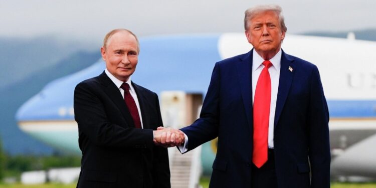 Песков оценил переговоры Путина и Трампа на Аляске