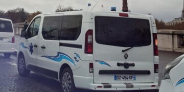 При взрыве газа в квартире в пригороде Лиона погиб человек