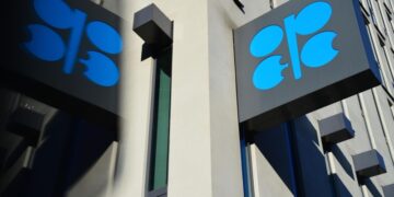 Россия сможет увеличить добычу нефти до 9,449 миллиона баррелей в сутки