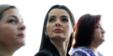 С Гуцул хотят взыскать 2,4 миллиона долларов