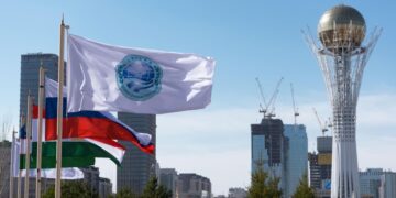 Саммит в Тяньцзине станет самым масштабным в истории ШОС, заявил посол КНР