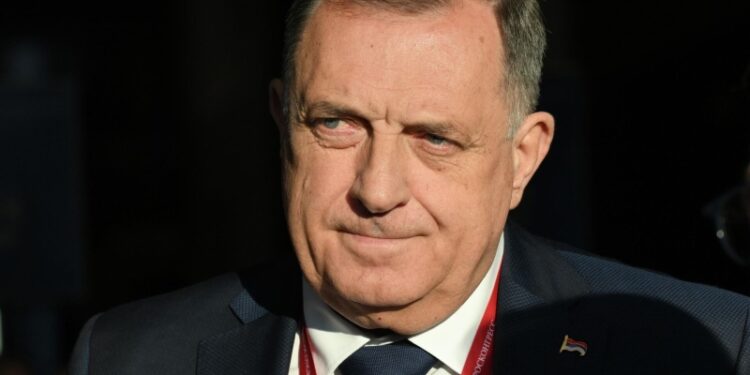 Ситуация вокруг Додика угрожает стабильности БиГ, заявил Полянский