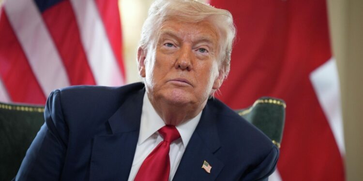 Трамп ответил на вопрос о размещении американских войск на Украине