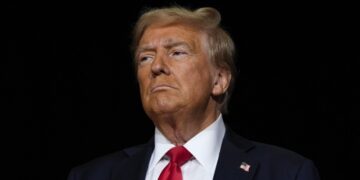 Трамп рассказал, когда Уиткофф совершит визит в Россию