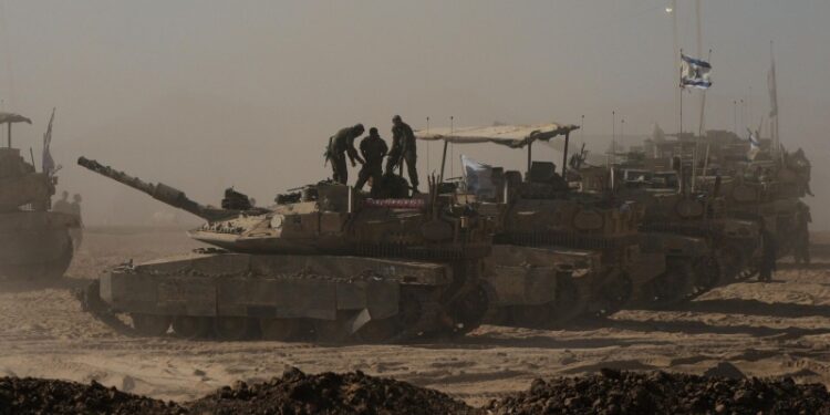 Трое журналистов погибли из-за обстрела больницы в секторе Газа