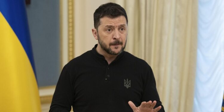 В Европарламенте призвали Зеленского вернуться к переговорам