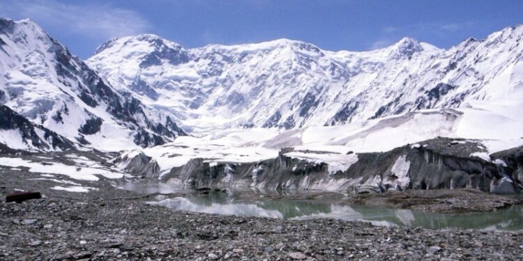 В Киргизии не смогли запустить дрон для поиска россиянки в горах