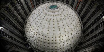 В Китае запустили крупнейшую в мире обсерваторию для изучения нейтрино