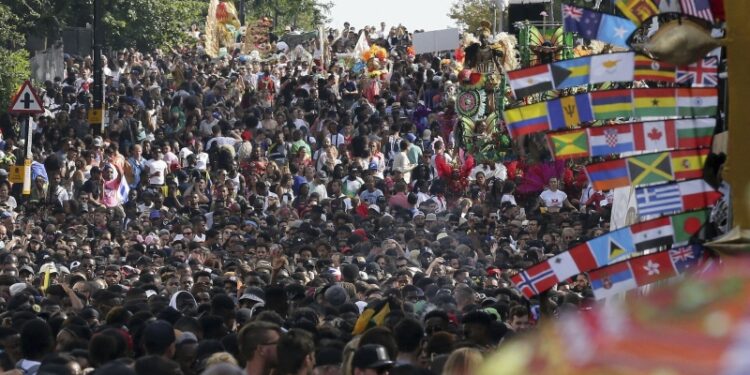 В Лондоне задержали более 420 человека на карибском карнавале