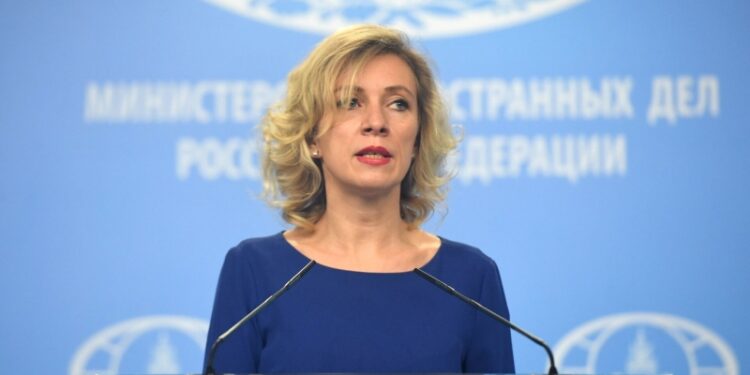 Захарова призвала Запад дать ответ о российских детях, вывезенных с Украины