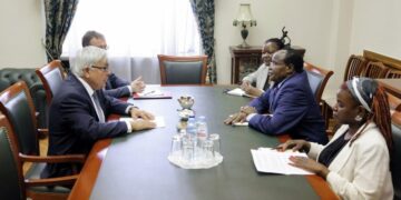 Замглавы МИД принял посла Намибии в Москве