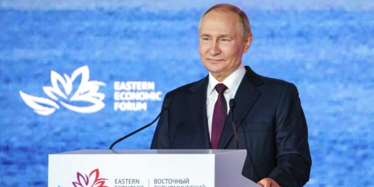 Азиатские СМИ уделили большое внимание выступлению Путина на ВЭФ