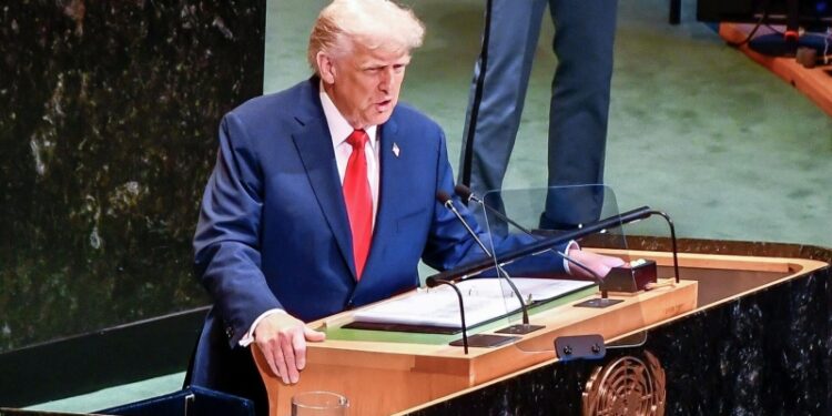 Экс-депутат Рады назвал слова Трампа о границах Украины троллингом