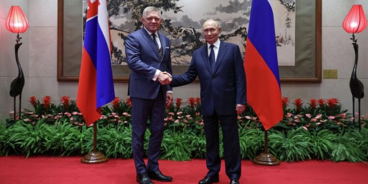 Фицо считает Путина прагматичным политиком