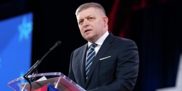 Фицо выступил за предоставление гарантий безопасности России