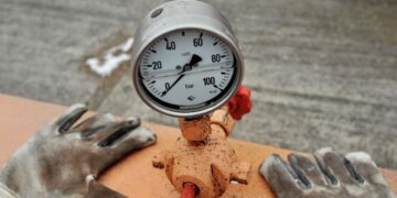 Иран и Азербайджан обсудили транспортировку российского газа