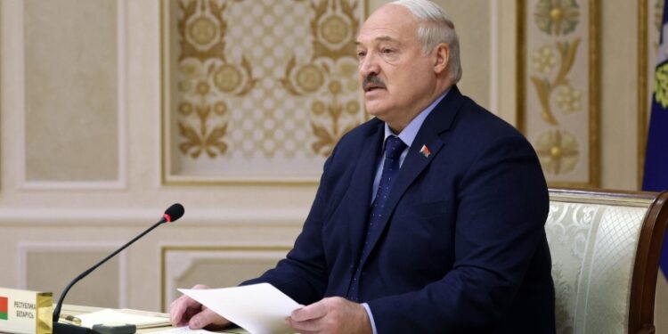 Лукашенко рассказал, без чего не может существовать независимая страна