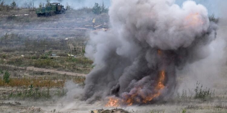 «Ничтожные личности»: французы набросились на ЕС из-за российских учений