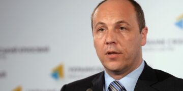 Парубий не служил добровольцем в бригаде теробороны ВСУ, сообщил источник