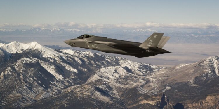 Пять истребителей F-35 прибыли в Пуэрто-Рико, пишет Reuters