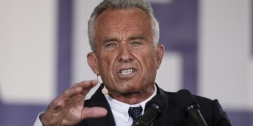 Полиция проверяет дом главы минздрава США, пишут СМИ