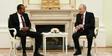 Путин находится в постоянном контакте с премьером Эфиопии