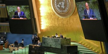 Россия встревожена ситуацией у берегов Венесуэлы, заявил Лавров