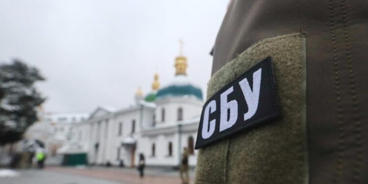 СБУ объявила в розыск волонтера Сулейманова