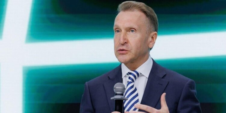 Шувалов: ВЭБ вложит в совместные проекты с Китаем 5,3 триллиона рублей