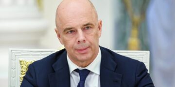 Силуанов пошутил, что ни за что не платит в Китае