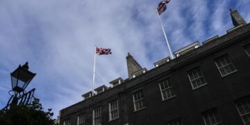 СМИ: в Великобританию на одной лодке прибыли 125 нелегальных мигрантов