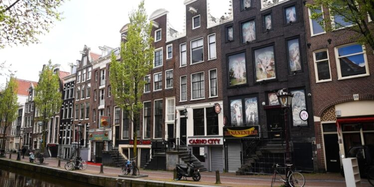 Суд заслушает дело о нападении украинца на прохожих в Амстердаме в ноябре