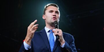 Трамп посетит траурные мероприятия по убийству Кирка