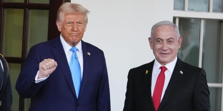 Трамп пригласил Нетаньяху на встречу в Белом доме