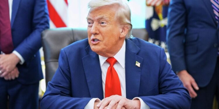 Трамп высказался о том, что его не пригласили на парад в Пекине